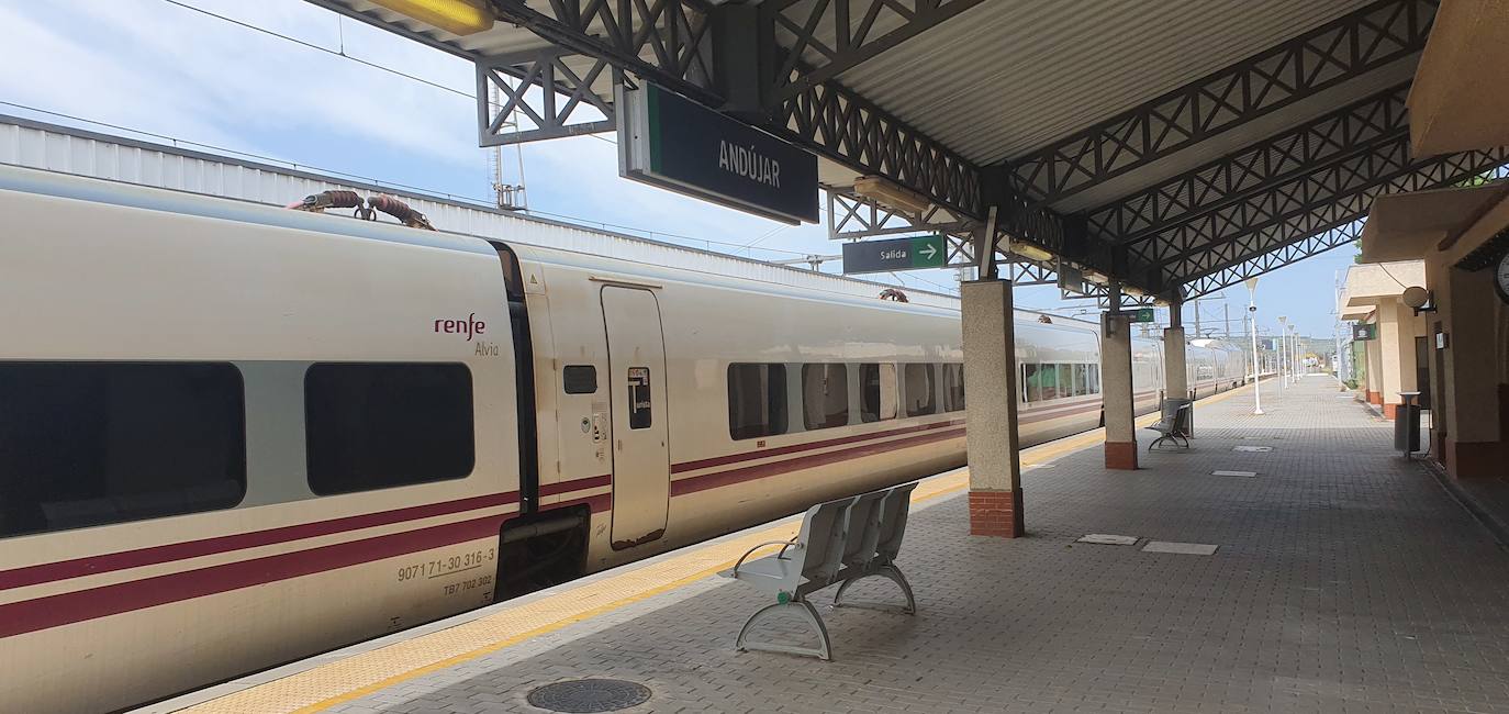 renfe-pone-en-servicio-un-centro-de-atenci-n-al-cliente-presencial-en